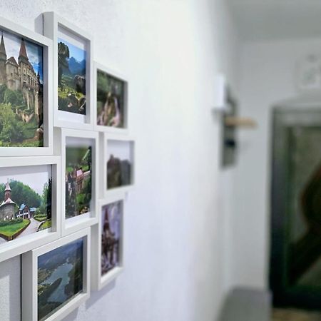 Apartament Confort Hd Hunedoara Esterno foto