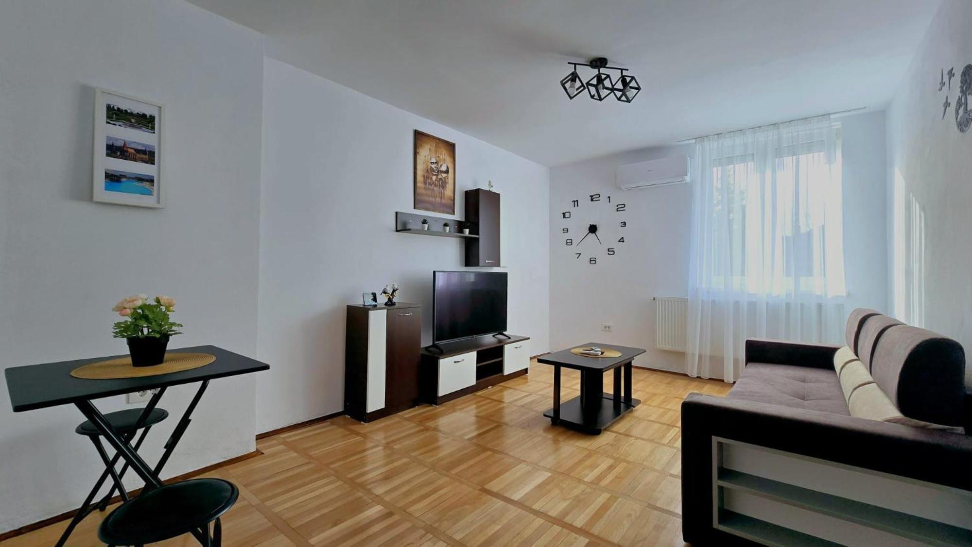 Apartament Confort Hd Hunedoara Esterno foto