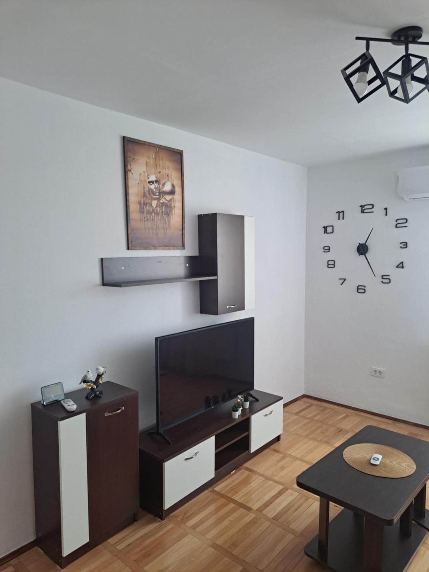 Apartament Confort Hd Hunedoara Esterno foto