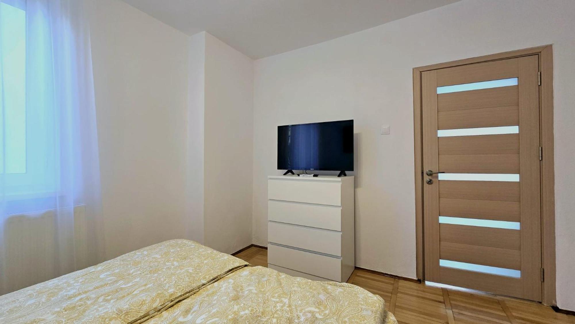 Apartament Confort Hd Hunedoara Esterno foto
